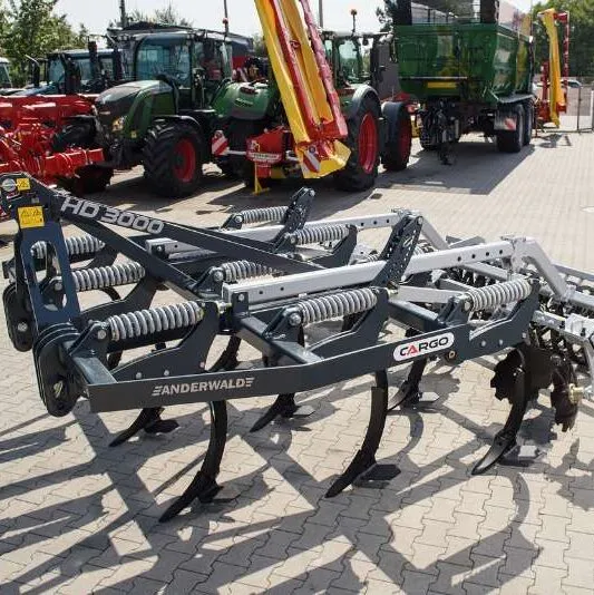 Kultywator ścierniskowy Cargo HD 3000 przygotowany do uprawy po kukurydzy