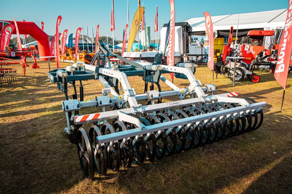 Maszyny rolnicze na ekspozycji Promodis podczas targów Agro Show